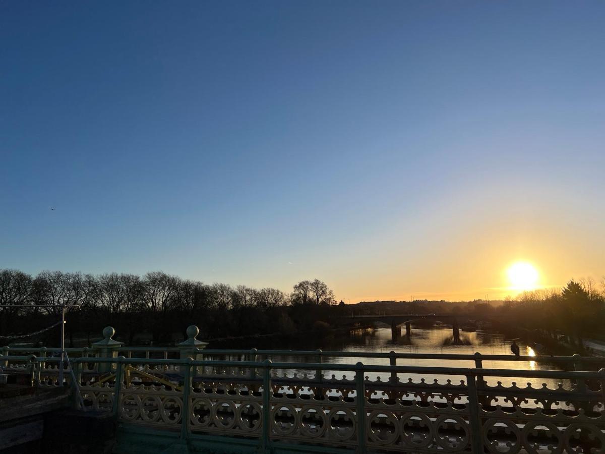 Gorgeous 1 Bed Flat Near Richmond Bridge. Apartment Екстериор снимка